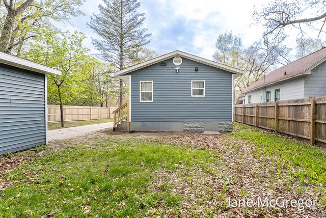 3124 5th Street, Muskegon, MI 49444