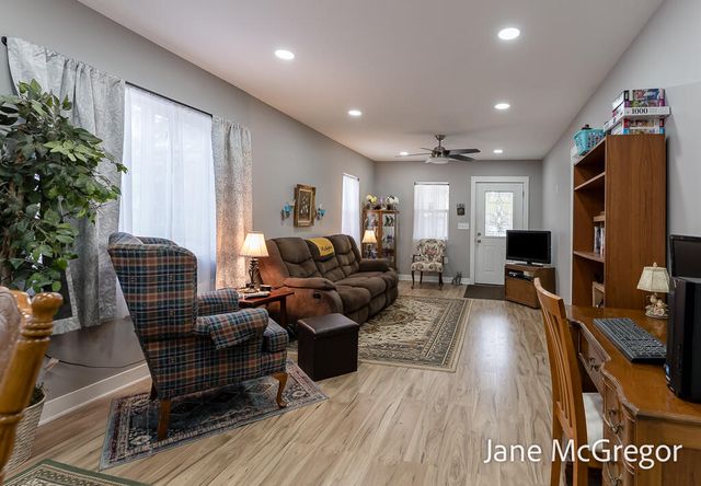 3124 5th Street, Muskegon, MI 49444
