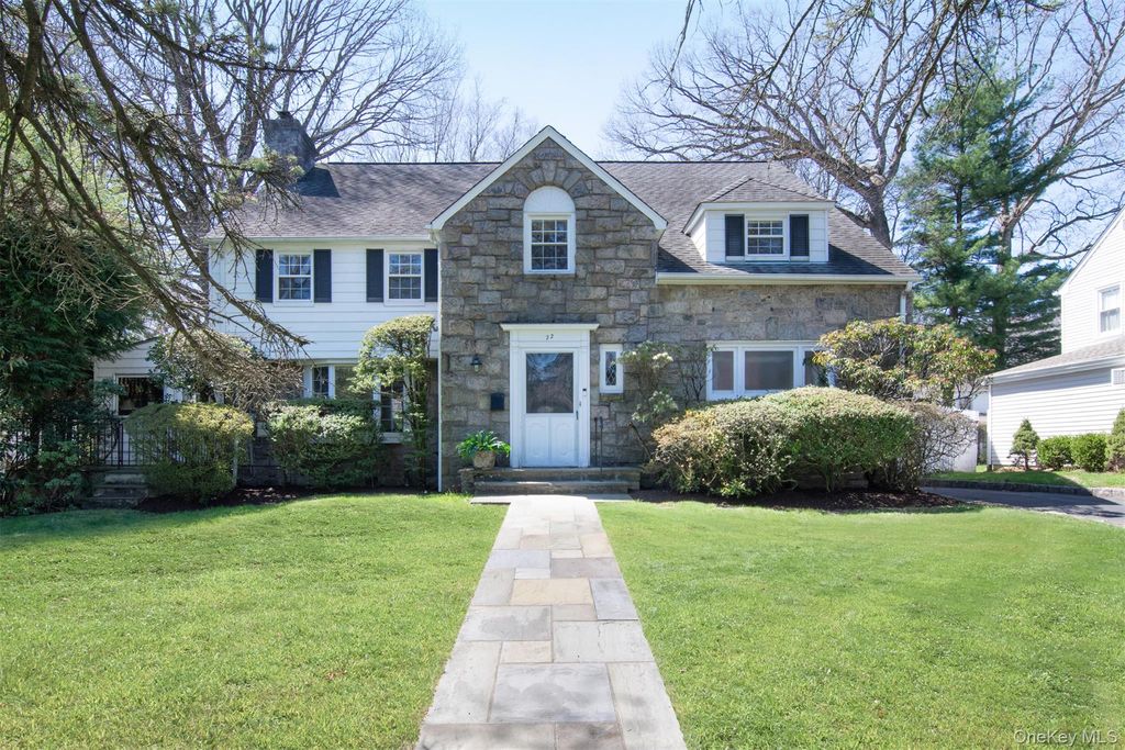 22 Burkewood Road, Mount Vernon, NY 10552