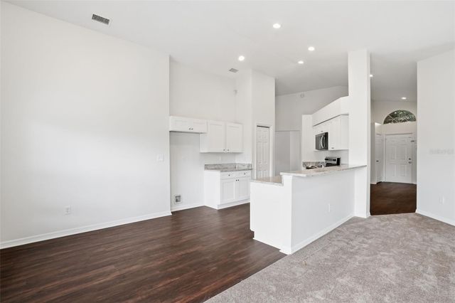 522 BETH ANN STREET, Valrico, FL 33594