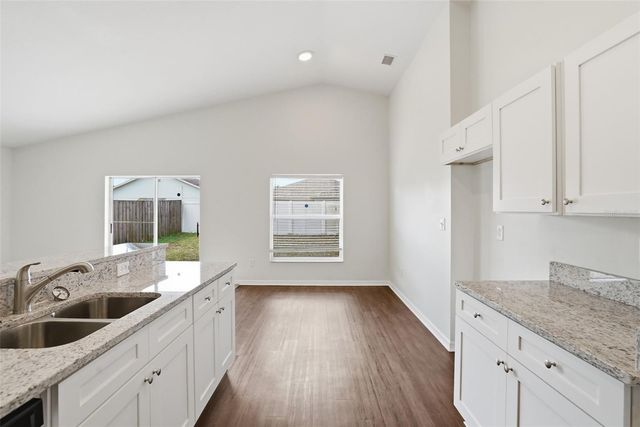 522 BETH ANN STREET, Valrico, FL 33594