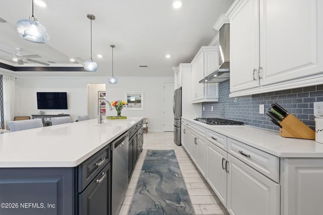 11130 TOWN VIEW Court, Jacksonville, FL 32256