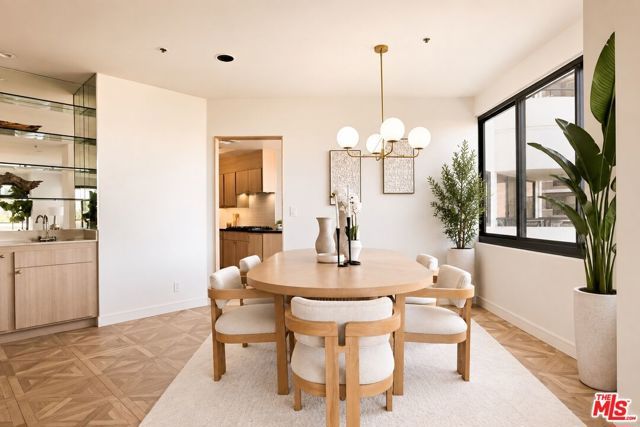 10560 Wilshire Boulevard 404, Los Angeles, CA 90024