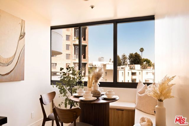 10560 Wilshire Boulevard 404, Los Angeles, CA 90024