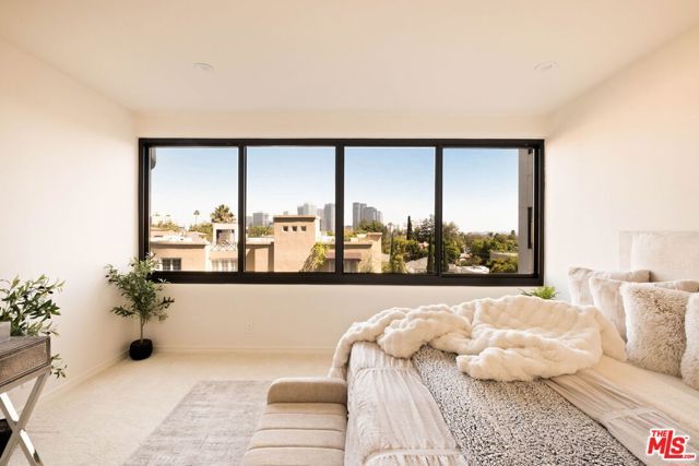 10560 Wilshire Boulevard 404, Los Angeles, CA 90024
