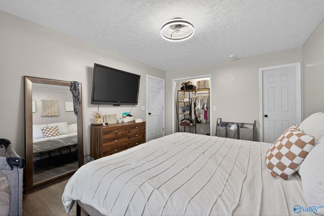 1422 Wilhite Road, Falkville, AL 35622