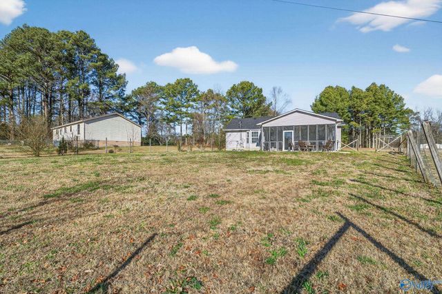1422 Wilhite Road, Falkville, AL 35622