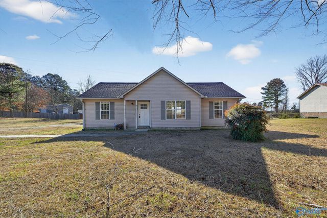 1422 Wilhite Road, Falkville, AL 35622