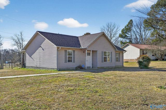 1422 Wilhite Road, Falkville, AL 35622