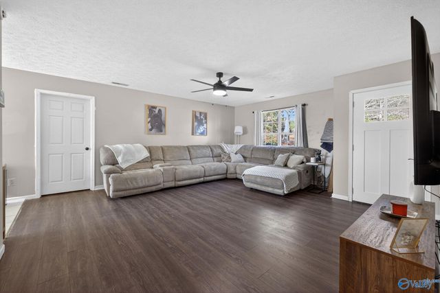 1422 Wilhite Road, Falkville, AL 35622