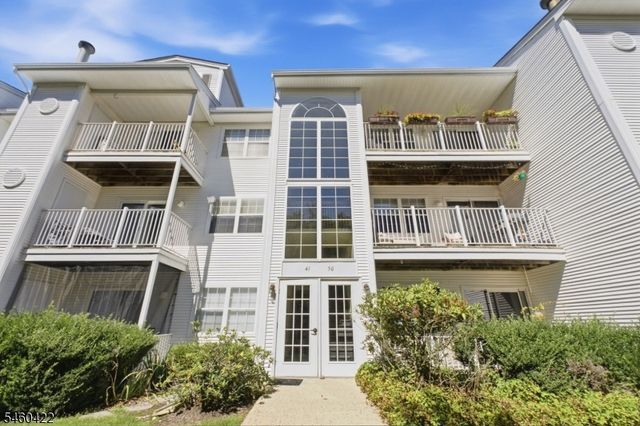 41 Crestview Ln 41, Mount Arlington Boro, NJ 07856