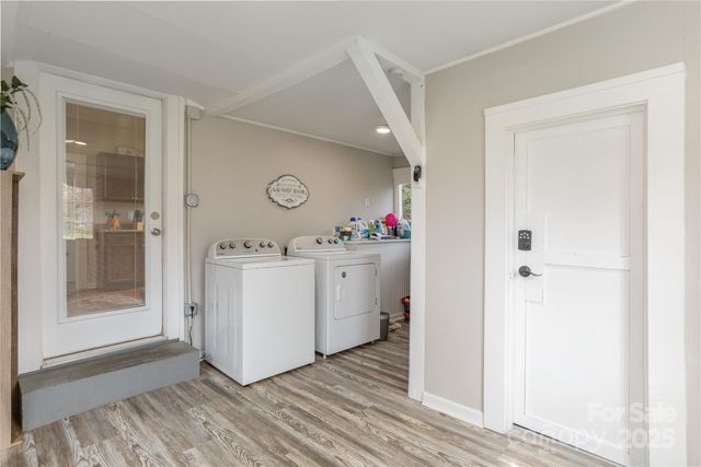 506 W Blue Ridge Road, East Flat Rock, NC 28726