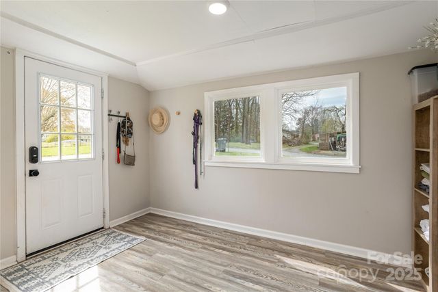 506 W Blue Ridge Road, East Flat Rock, NC 28726