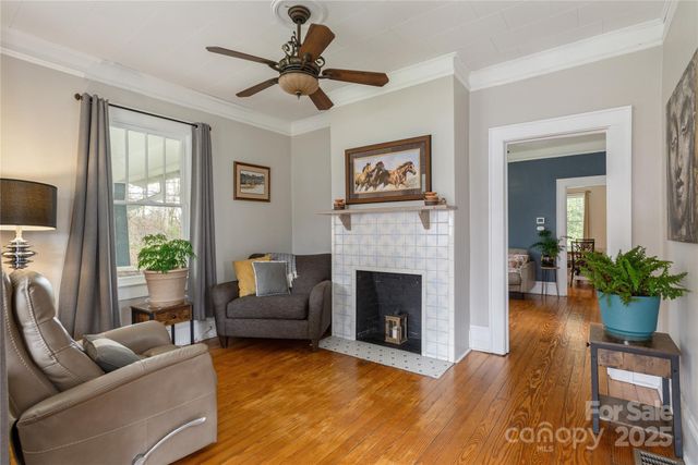 506 W Blue Ridge Road, East Flat Rock, NC 28726