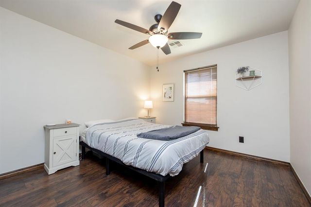 18121 Haslemere Lane, Edmond, OK 73012