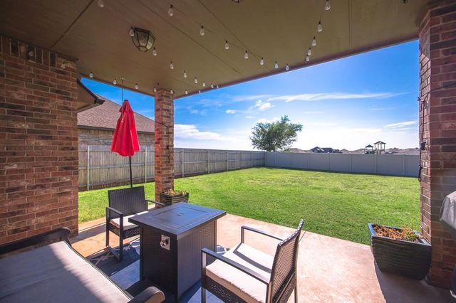 18121 Haslemere Lane, Edmond, OK 73012