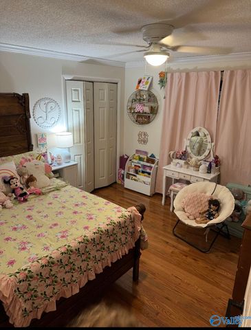 4280 Woods Cove Road, Scottsboro, AL 35768