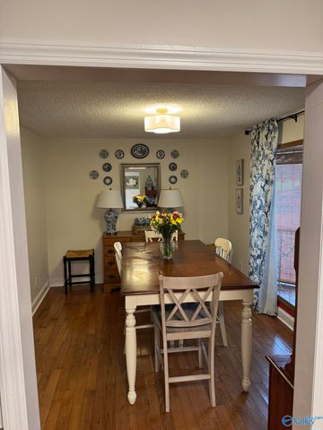 4280 Woods Cove Road, Scottsboro, AL 35768