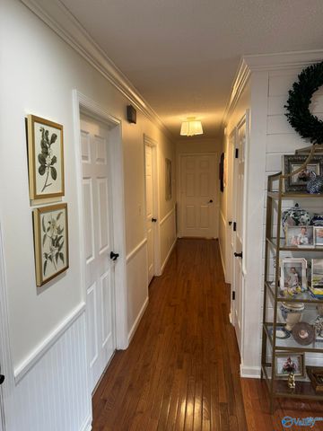 4280 Woods Cove Road, Scottsboro, AL 35768