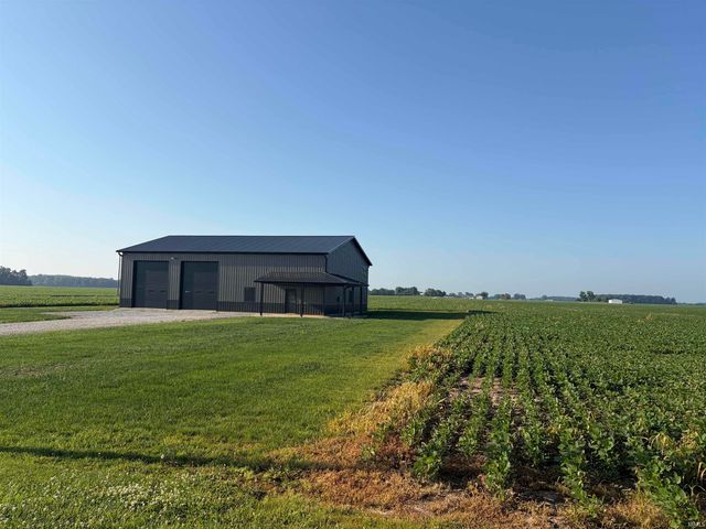175 N 725 east Crossroads, Monticello, IN 47960