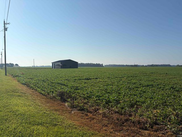 175 N 725 east Crossroads, Monticello, IN 47960