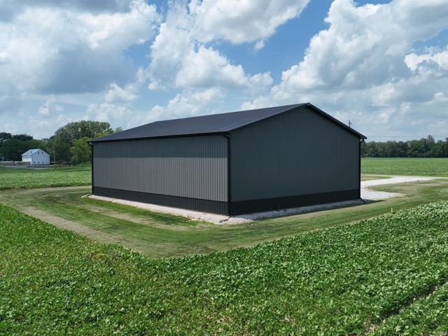 175 N 725 east Crossroads, Monticello, IN 47960