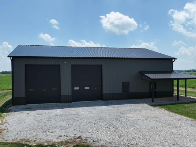 175 N 725 east Crossroads, Monticello, IN 47960