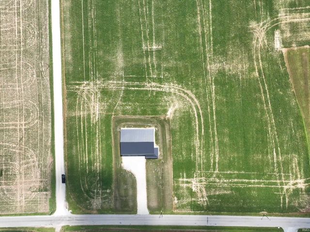 175 N 725 east Crossroads, Monticello, IN 47960