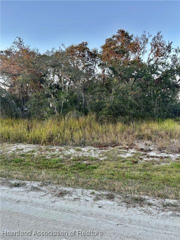 2710 W Kenosha Road, Avon Park, FL 33825