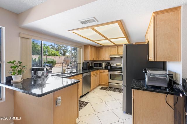 6514 E BEVERLY Lane, Scottsdale, AZ 85254