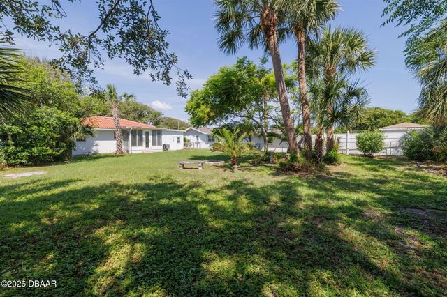 2825 Gladys Terrace, Daytona Beach, FL 32118