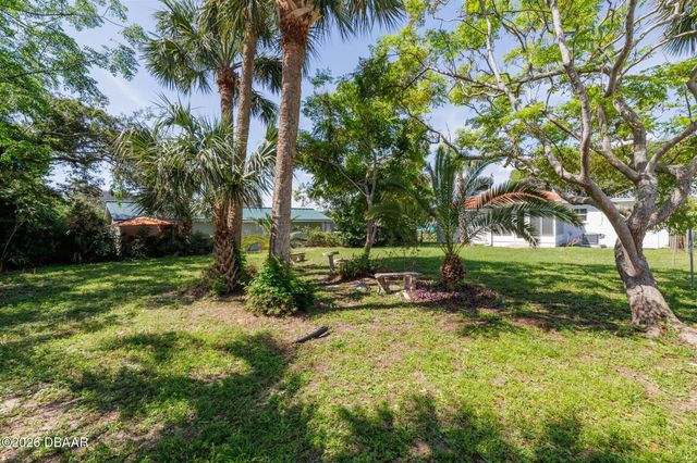 2825 Gladys Terrace, Daytona Beach, FL 32118