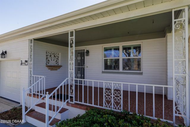 2825 Gladys Terrace, Daytona Beach, FL 32118