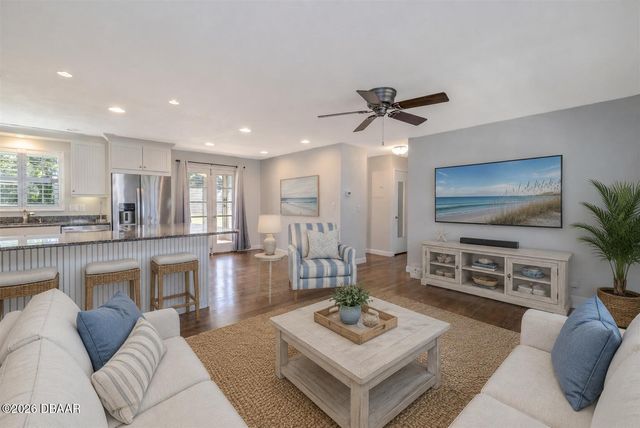 2825 Gladys Terrace, Daytona Beach, FL 32118