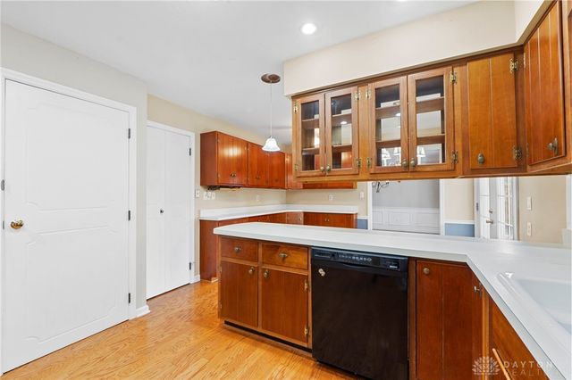 2933 Stonehaven Drive, Springfield, OH 45503