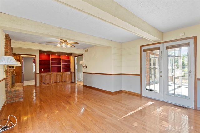 2933 Stonehaven Drive, Springfield, OH 45503