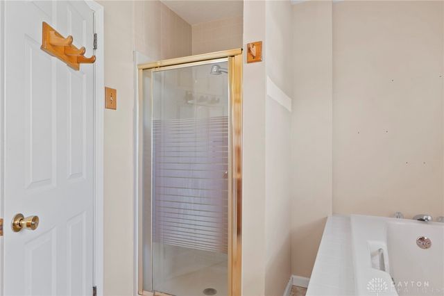 2933 Stonehaven Drive, Springfield, OH 45503