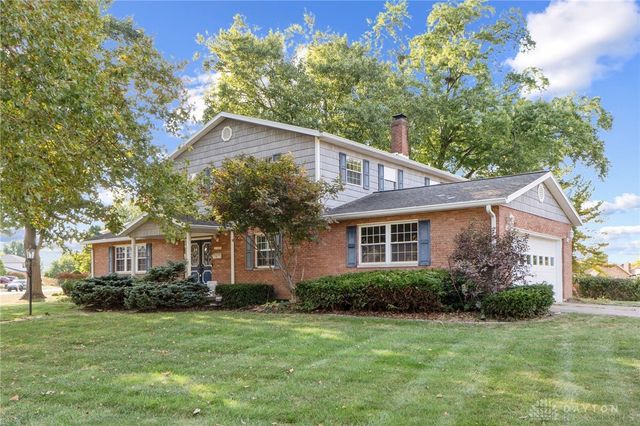 2933 Stonehaven Drive, Springfield, OH 45503