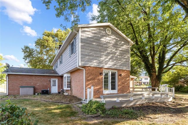 2933 Stonehaven Drive, Springfield, OH 45503