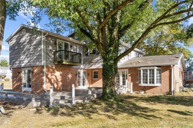 2933 Stonehaven Drive, Springfield, OH 45503