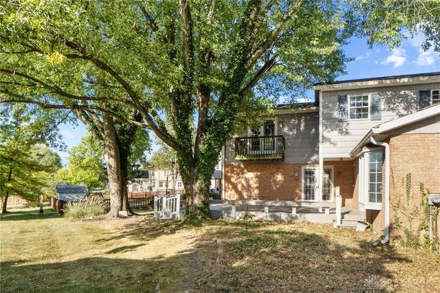 2933 Stonehaven Drive, Springfield, OH 45503