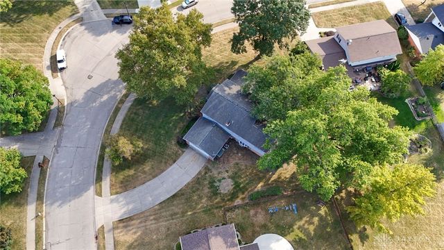 2933 Stonehaven Drive, Springfield, OH 45503