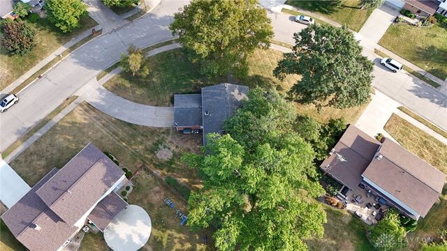 2933 Stonehaven Drive, Springfield, OH 45503