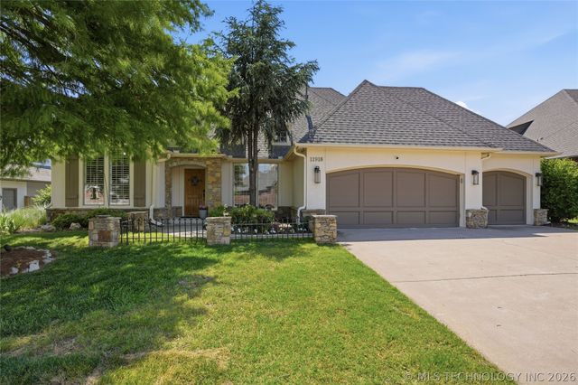 11918 S 92nd East Avenue, Bixby, OK 74008