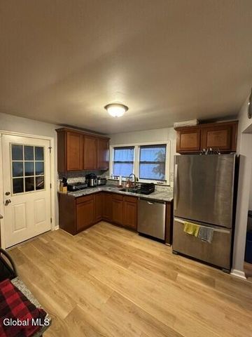 62 Glenwood Street, Albany, NY 12208