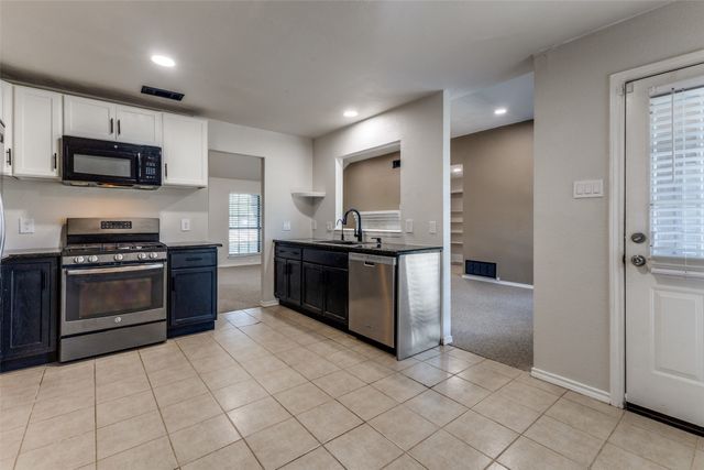 7701 Seascape Drive, Rowlett, TX 75088