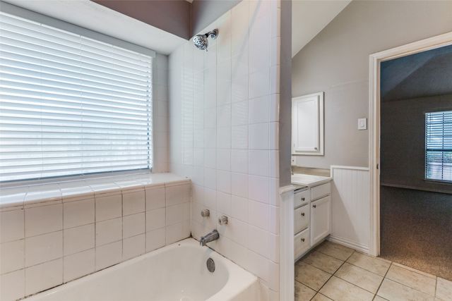 7701 Seascape Drive, Rowlett, TX 75088