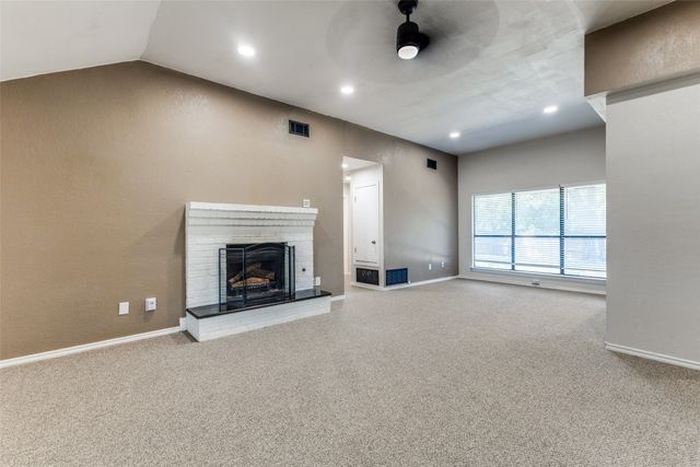 7701 Seascape Drive, Rowlett, TX 75088