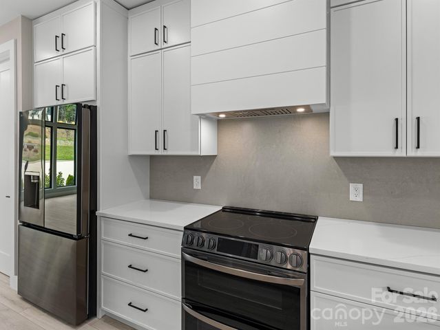4 Tremorra Trail, Leicester, NC 28748