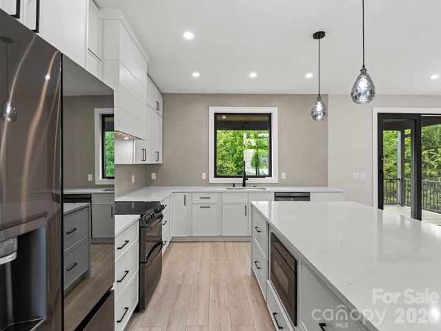 4 Tremorra Trail, Leicester, NC 28748